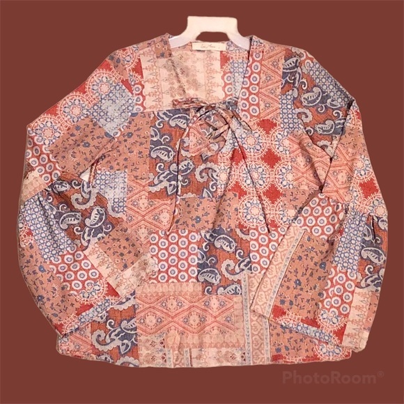 FINAL—AMIS—WOMEN’S BOHO-CHIC LACE-UP FRONT V-NECK DETAIL & FLARED SLEEVES!! BNWT - Picture 5 of 11